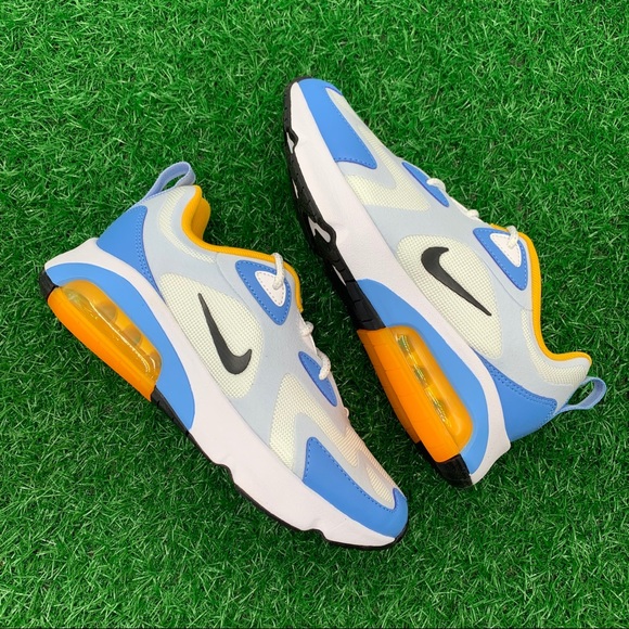 Nike Air Max 200 - Picture 2 of 8